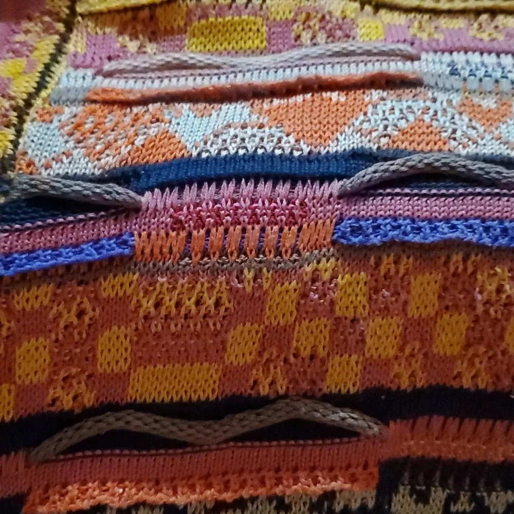 Y2K Authentic Coogi pullover sweater - Picture 7 of 7